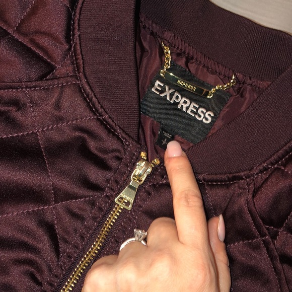 Express burgundy quilted bomber jacket - Picture 5 of 6